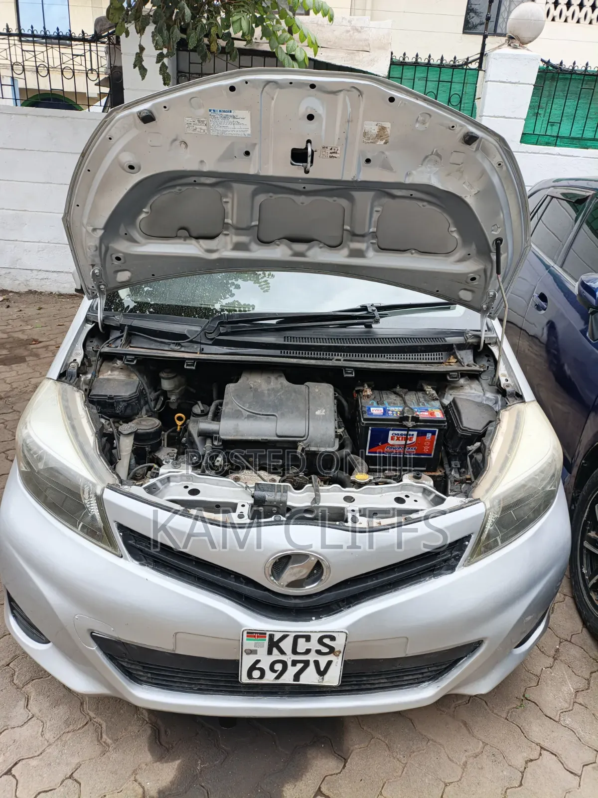 Toyota Vitz 2012 Gray