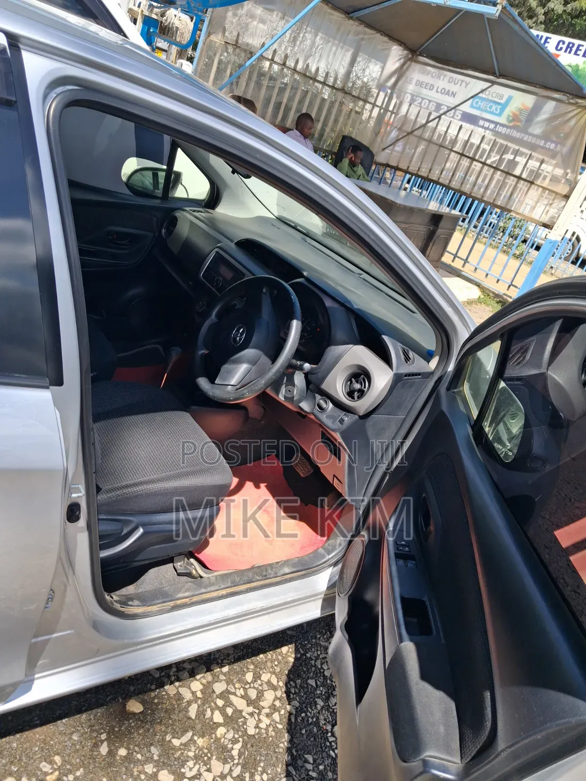 Toyota Vitz 2016 Gray