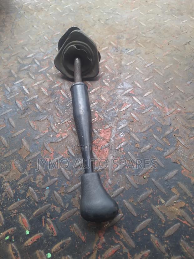Isuzu D-Max Gear Lever