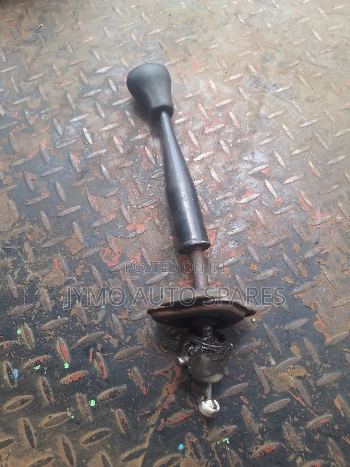 Isuzu D-Max Gear Lever