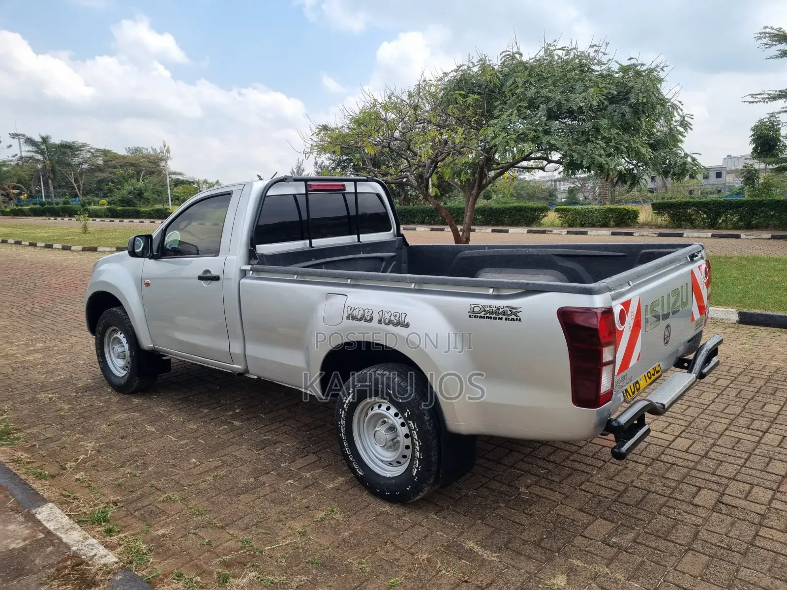 Isuzu D-MAX 2021 Silver