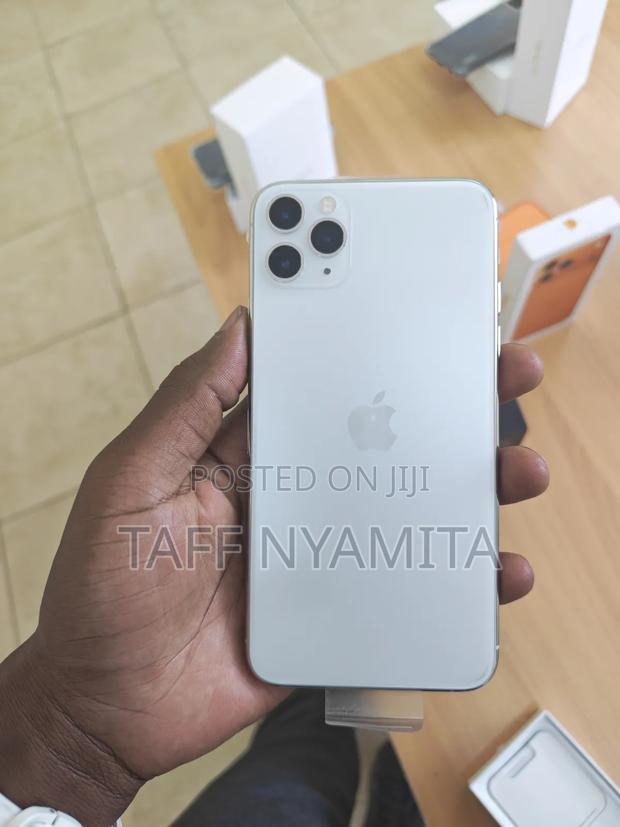 Apple iPhone 11 Pro Max 256 GB White - thumbnail 3