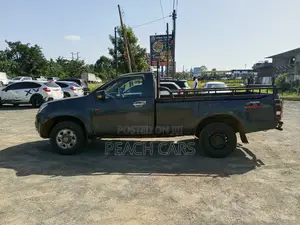 Isuzu D-MAX 2015 Black