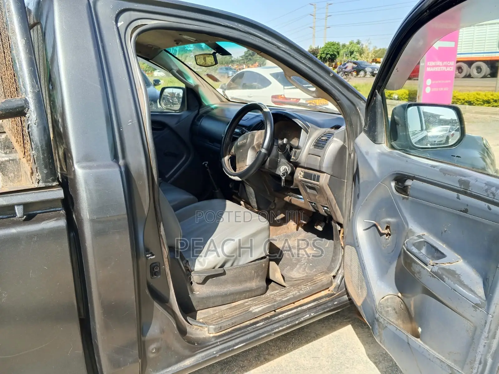 Isuzu D-MAX 2015 Black