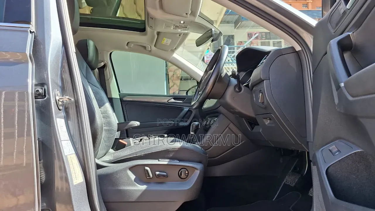 Volkswagen Tiguan 2019 Gray
