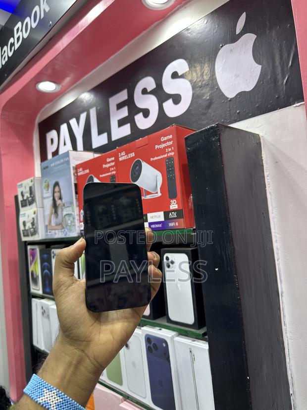 Apple iPhone 16e 128 GB Black - thumbnail 2
