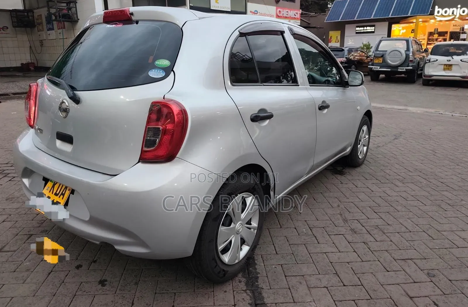Nissan March 2013 Silver