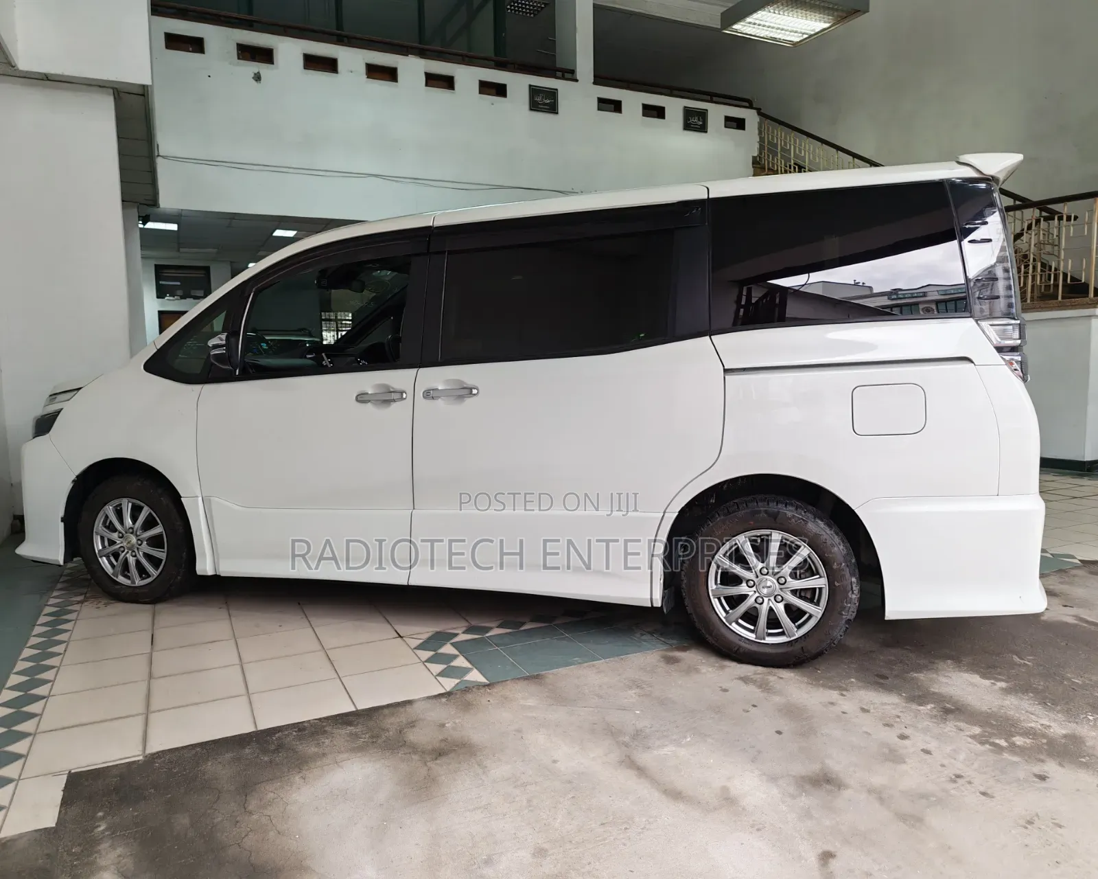 Toyota Voxy 2019 White