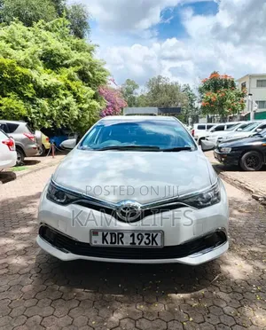Toyota Auris 2017 Off white