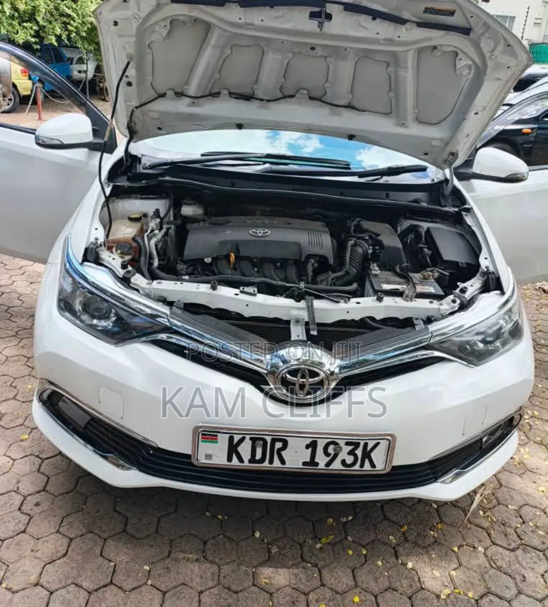 Toyota Auris 2017 Off white