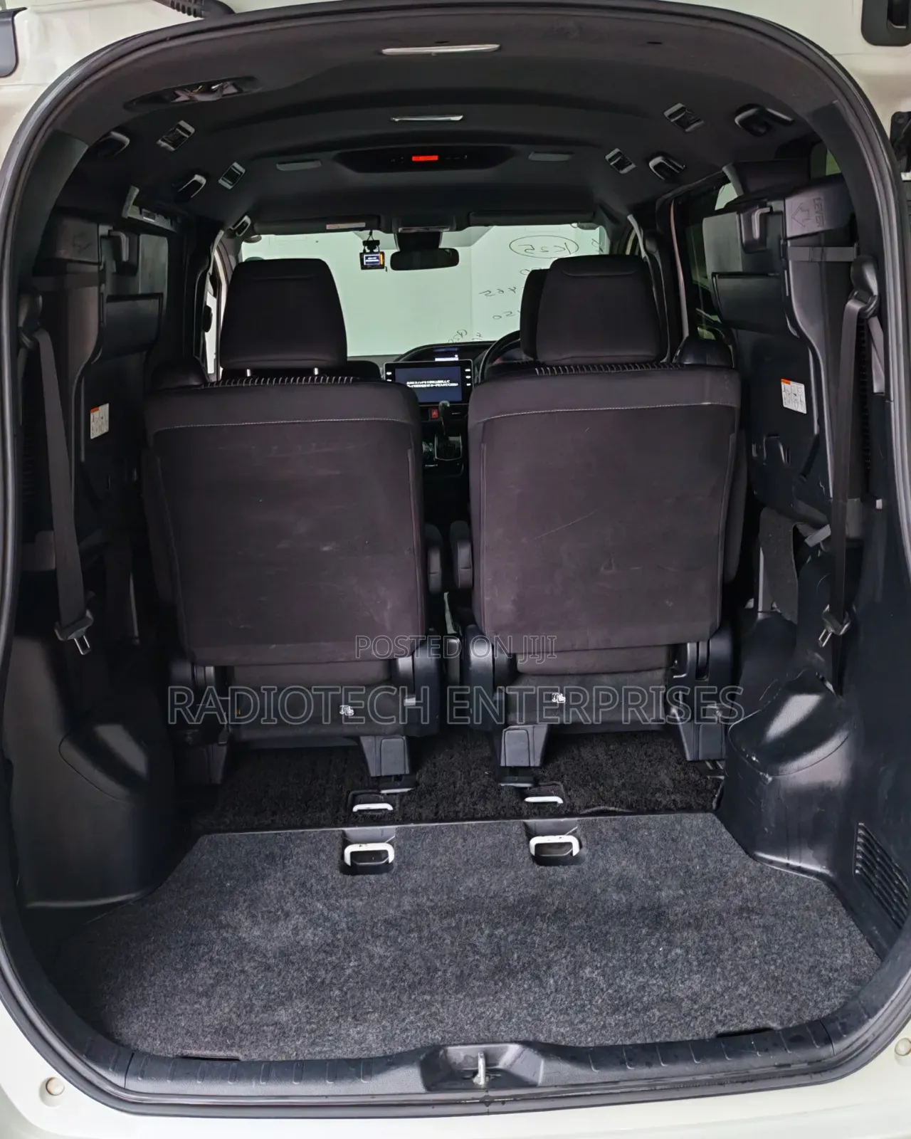Toyota Voxy 2019 White