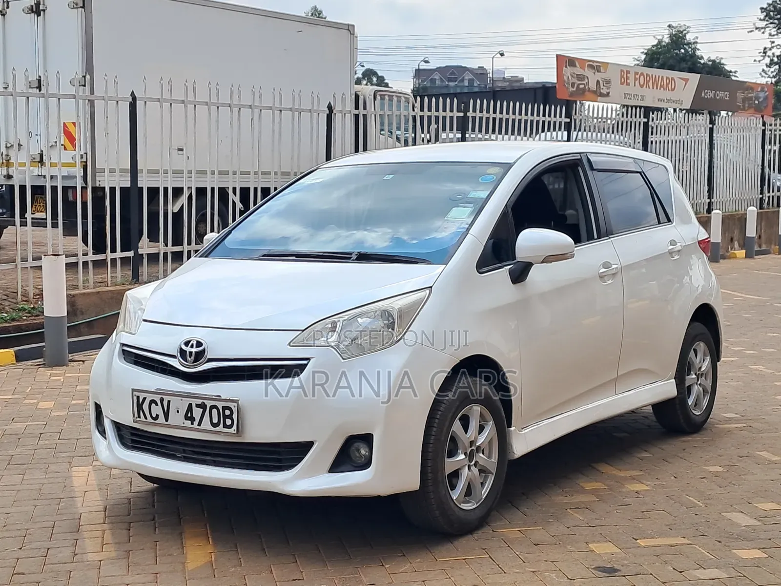 Toyota Ractis 2012 White