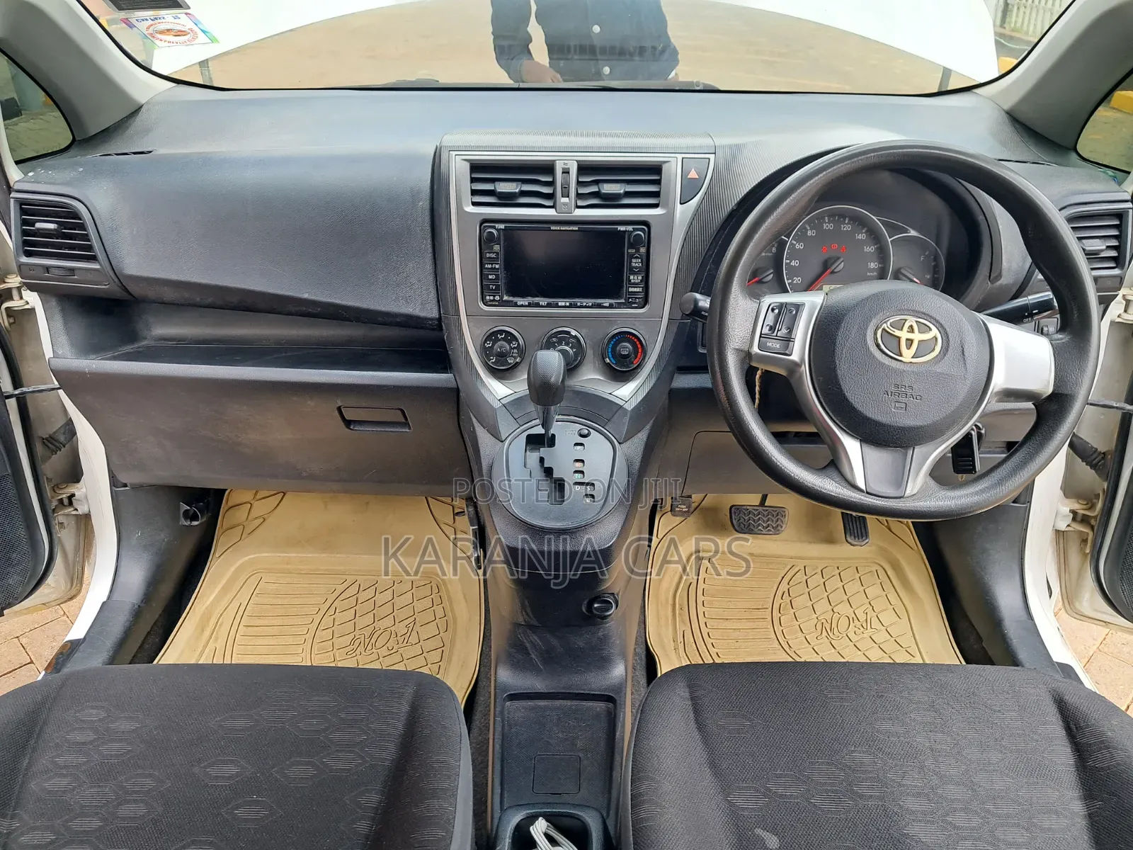 Toyota Ractis 2012 White