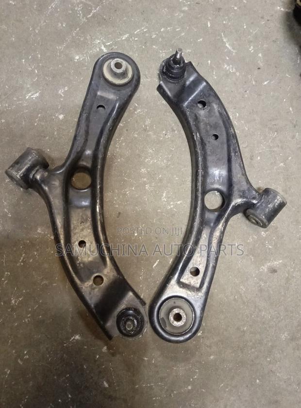 Control Arm Suzuki Solio