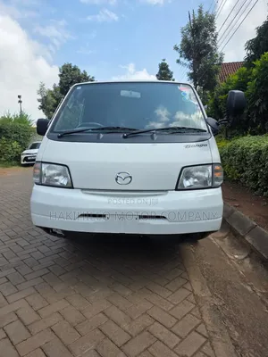Mazda B 2018 White