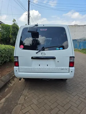Mazda B 2018 White