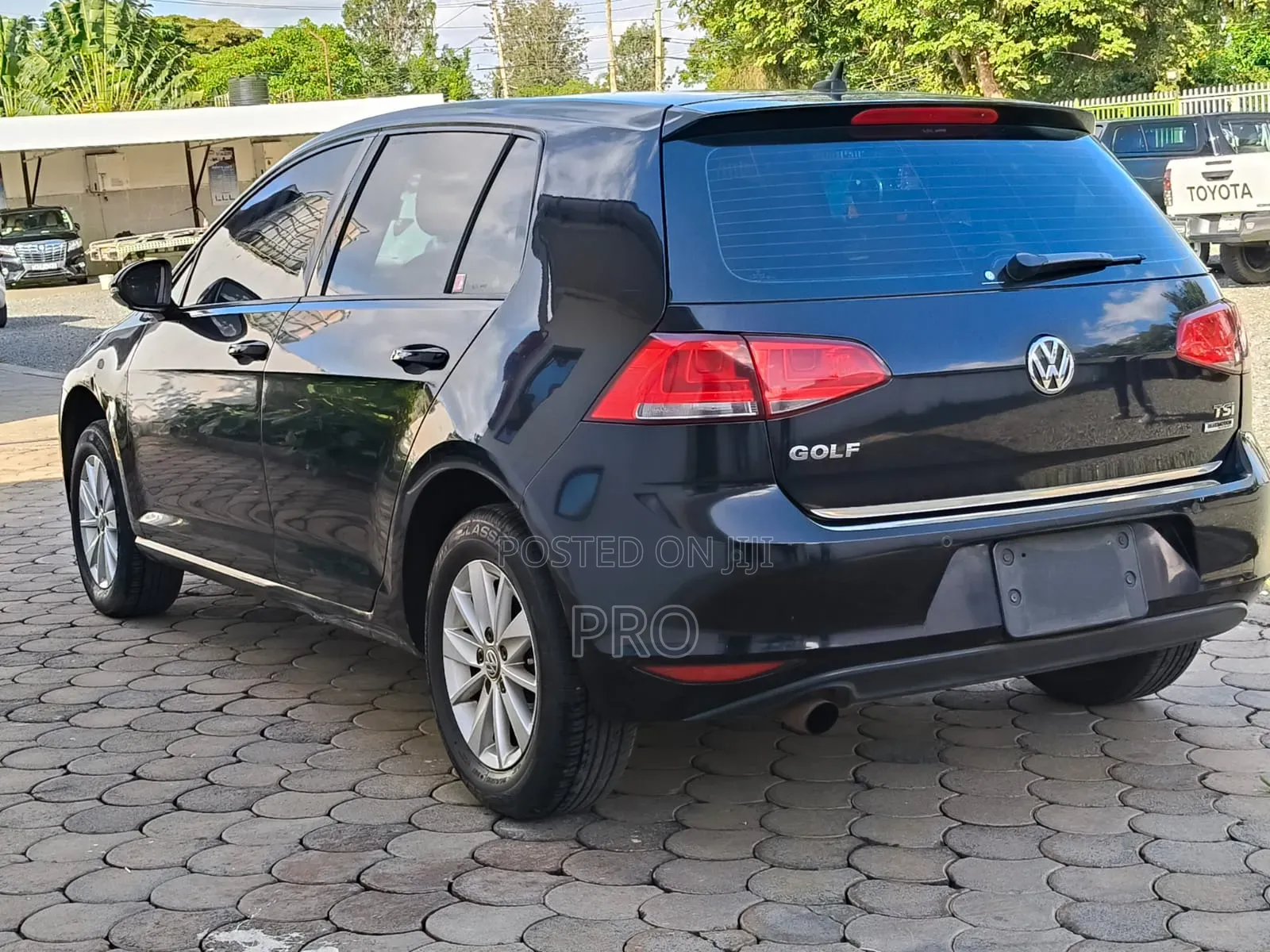 Volkswagen Golf 2016 Black