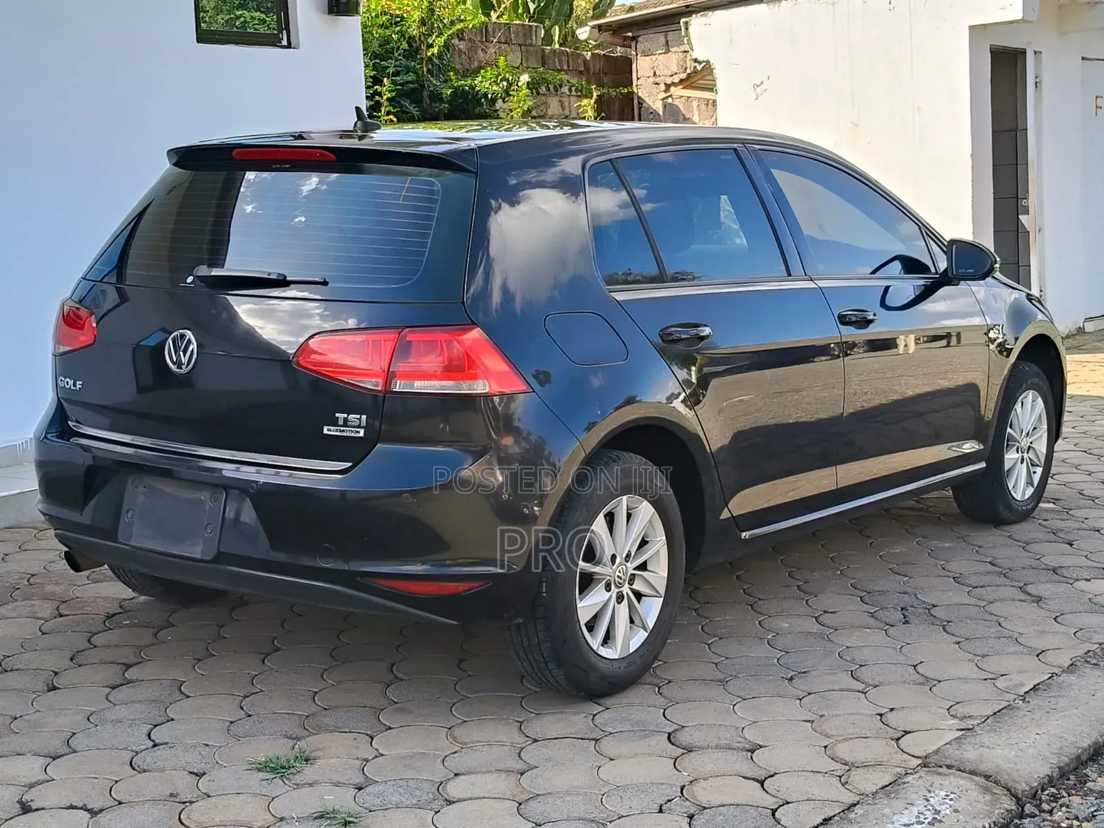 Volkswagen Golf 2016 Black
