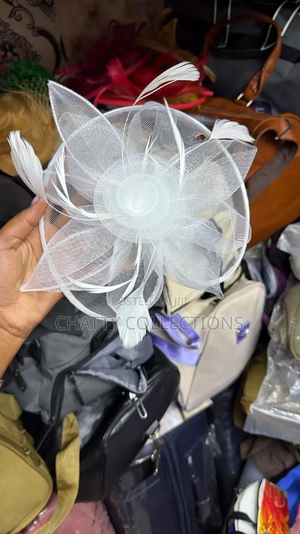 White  Big Elegant Ladies Fascinators /Head Piece - thumbnail 2