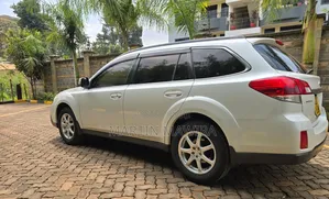 Subaru Outback 2014 White