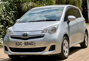Toyota Ractis 2014 Silver