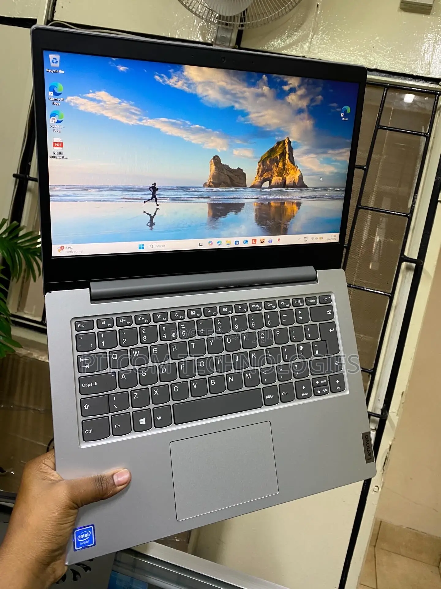 Laptop Lenovo IdeaPad 1 4GB Intel Celeron eMMC 60GB