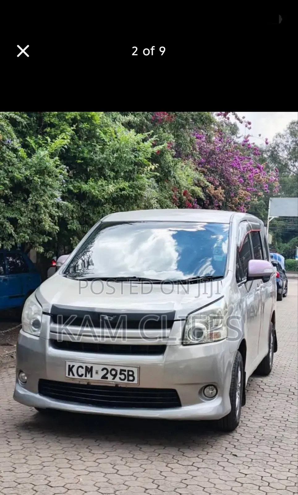 Toyota Noah 2010 Silver