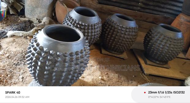 Flower Vases - thumbnail 4