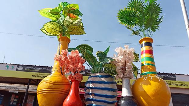 Flower Vases - thumbnail 17