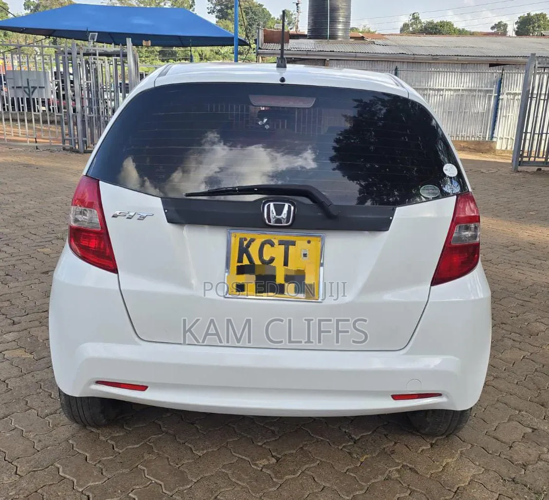 Honda Fit 2011 White