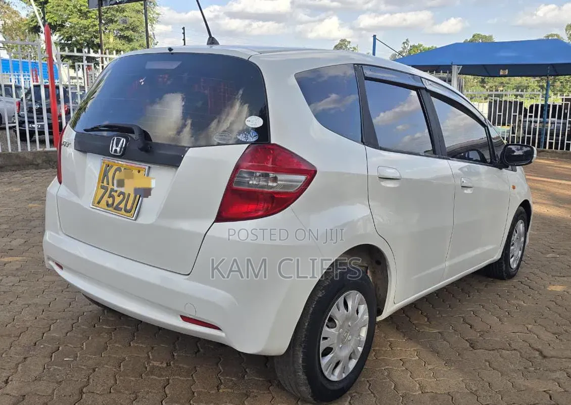Honda Fit 2011 White