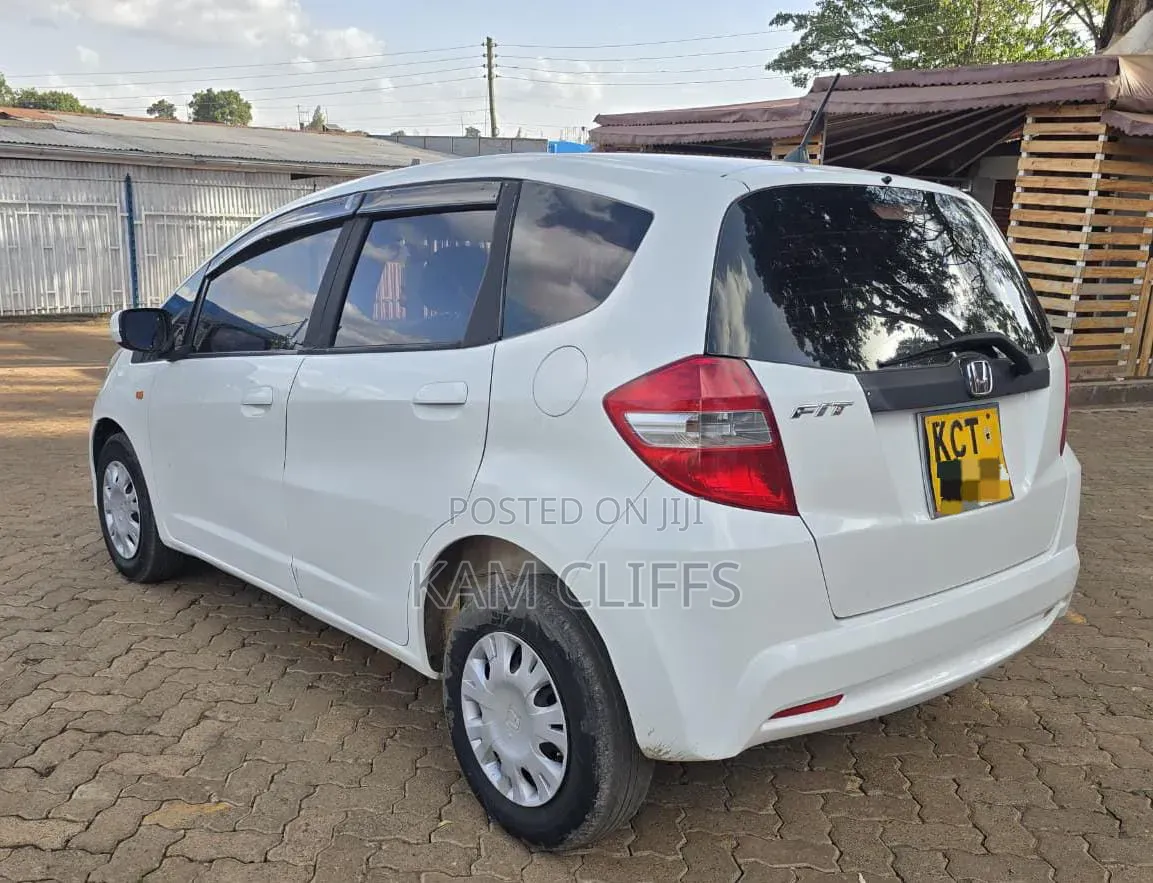 Honda Fit 2011 White