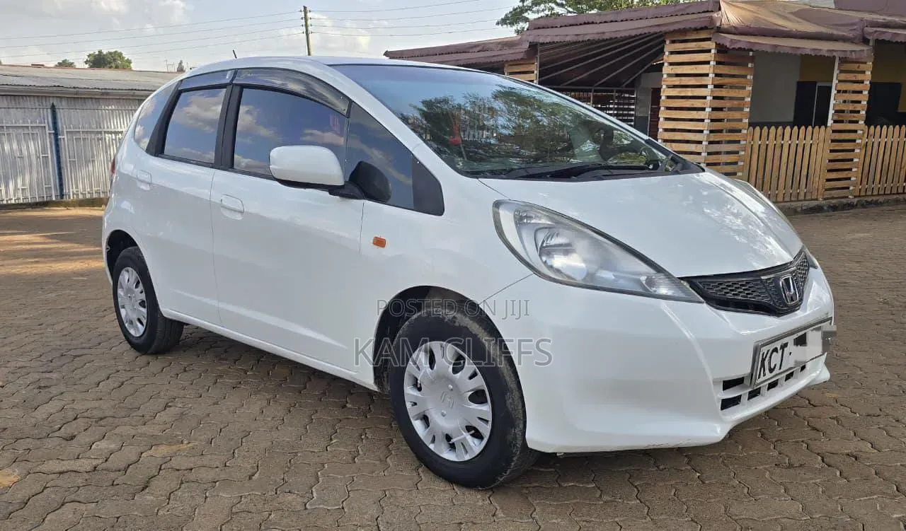 Honda Fit 2011 White