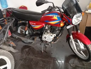 Bajaj Boxer 125 2025 Red