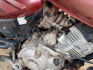 Bajaj Boxer 150 UG 2012 Red