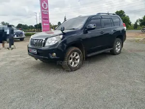 Toyota Land Cruiser Prado 2013 Green