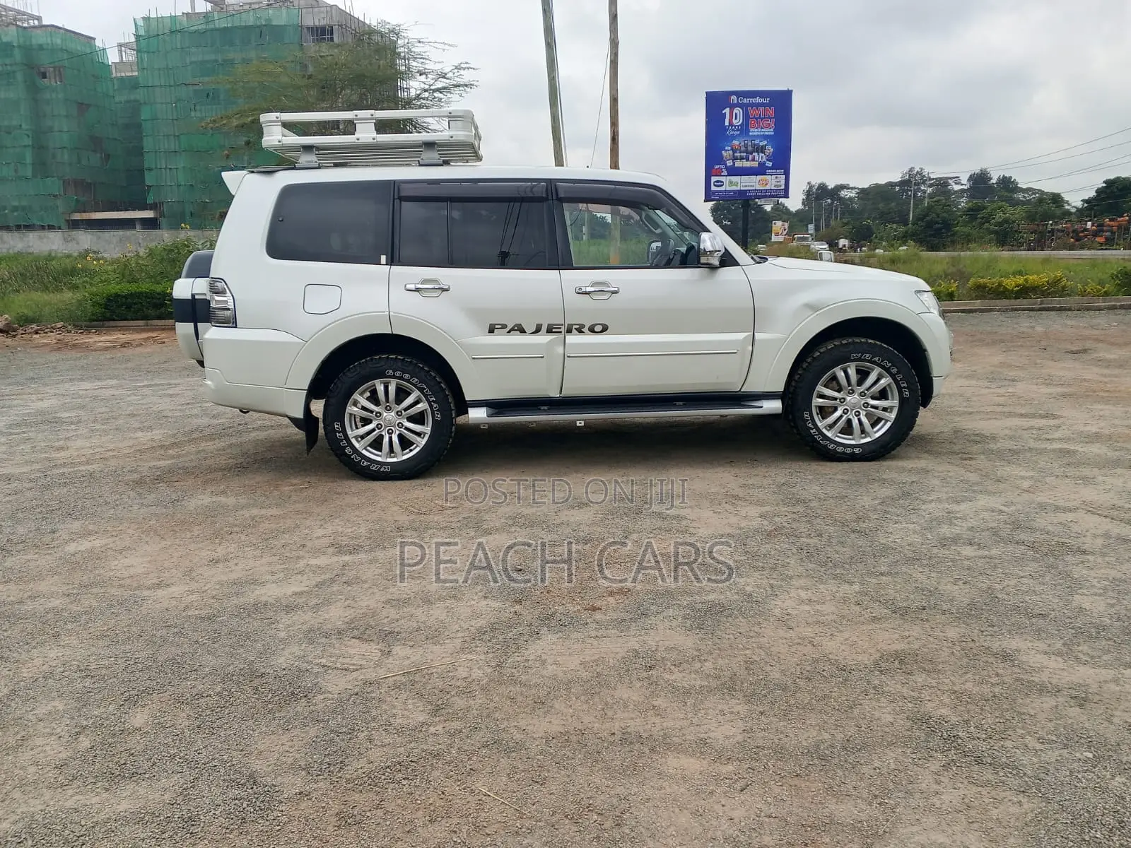 Mitsubishi Pajero 2015 White