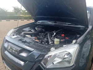 Isuzu D-MAX 2021 Green