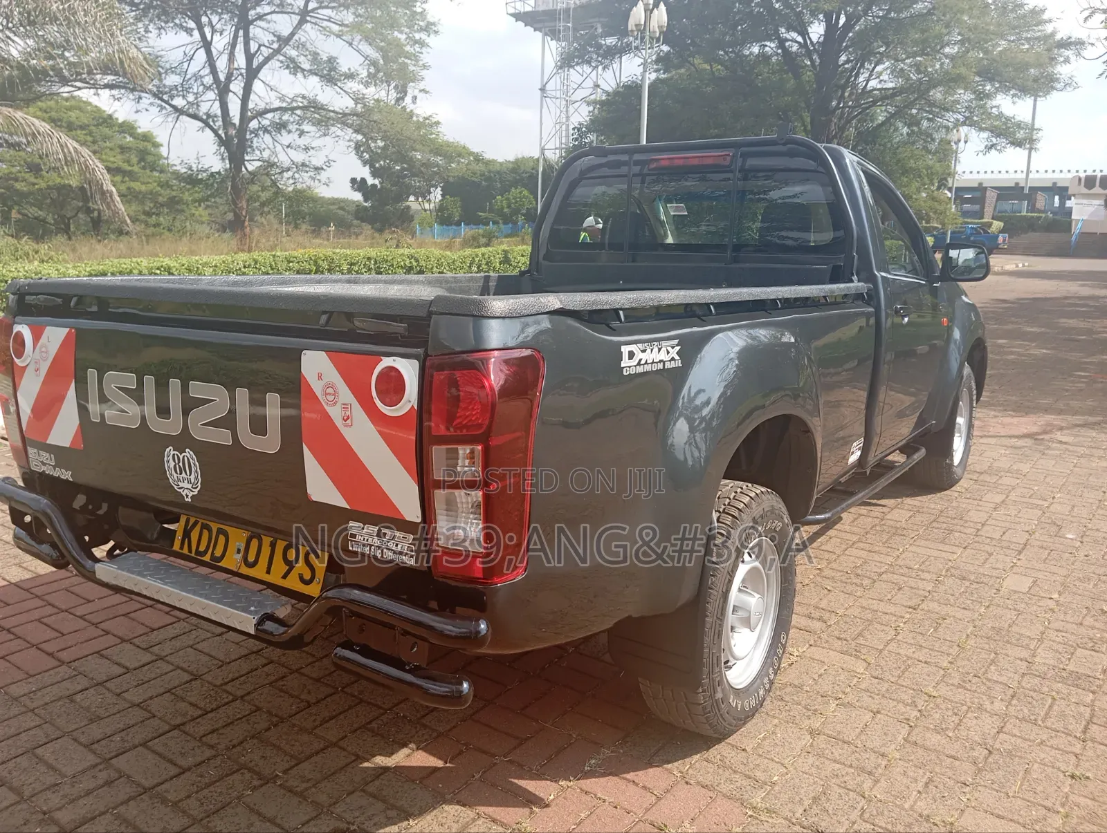 Isuzu D-MAX 2021 Green