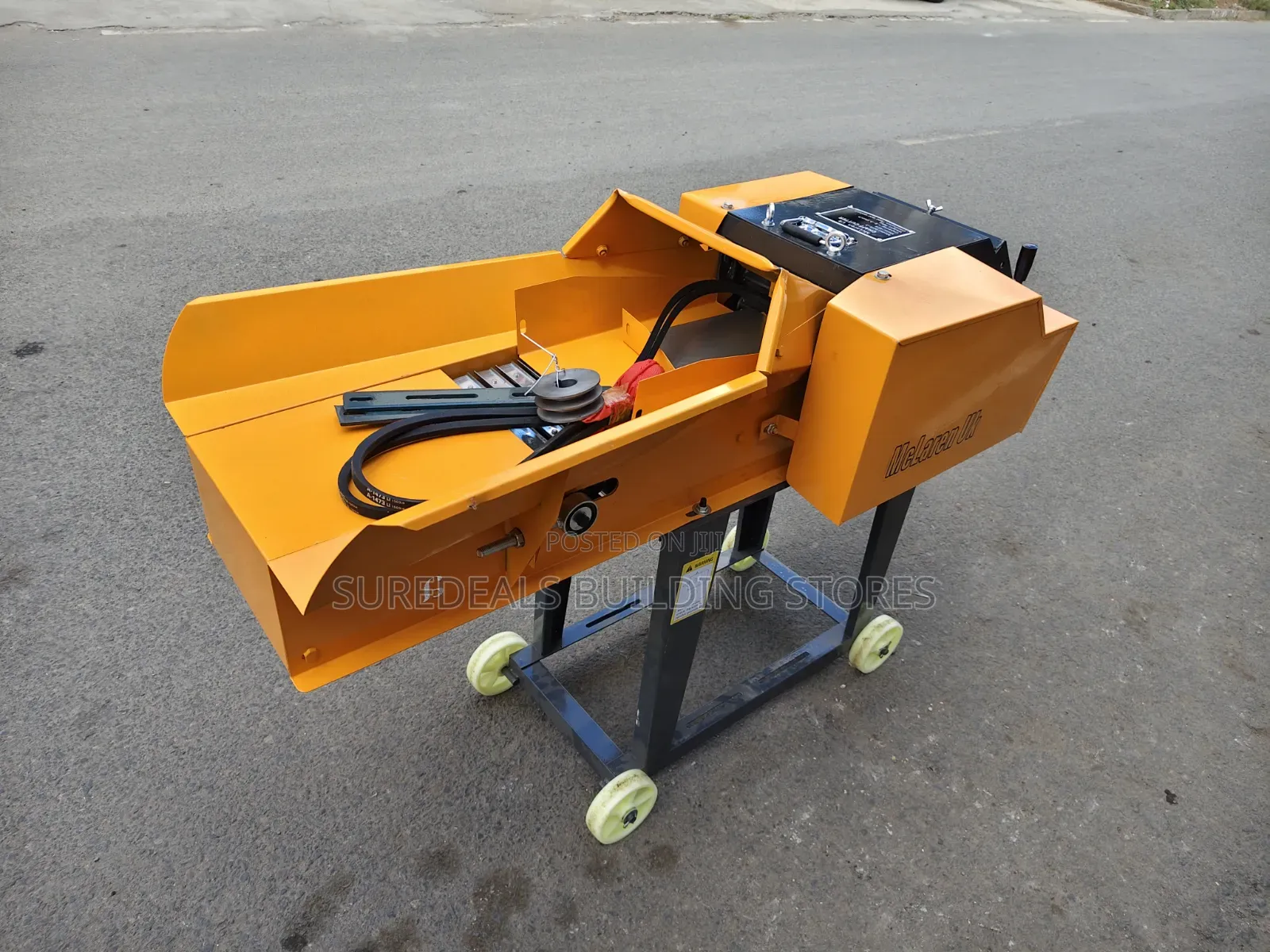 4 Tonnes / Hour Chaff Cutter With Gear and Conveyor Belt