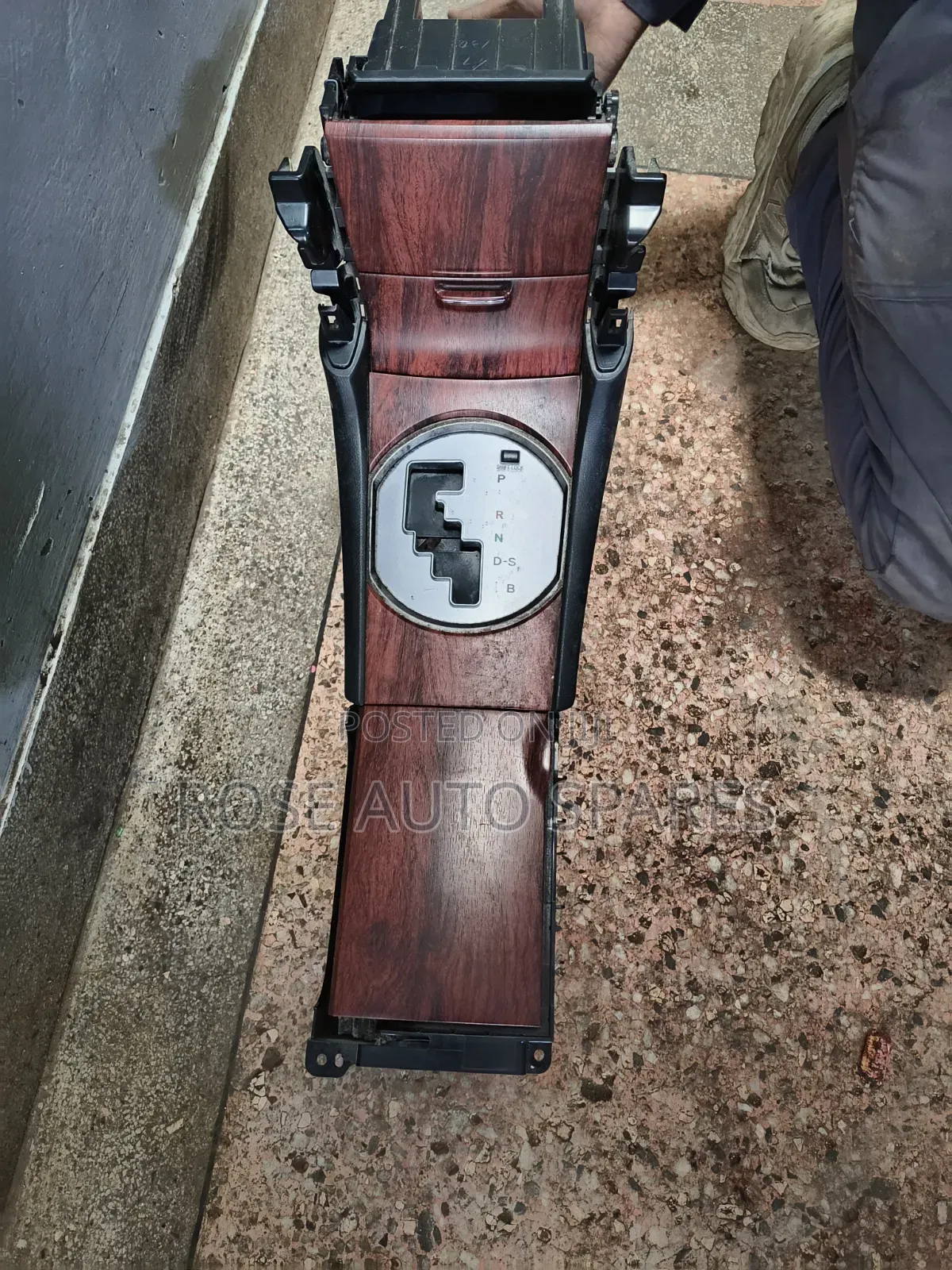 Premio/Allion 260 Center Console
