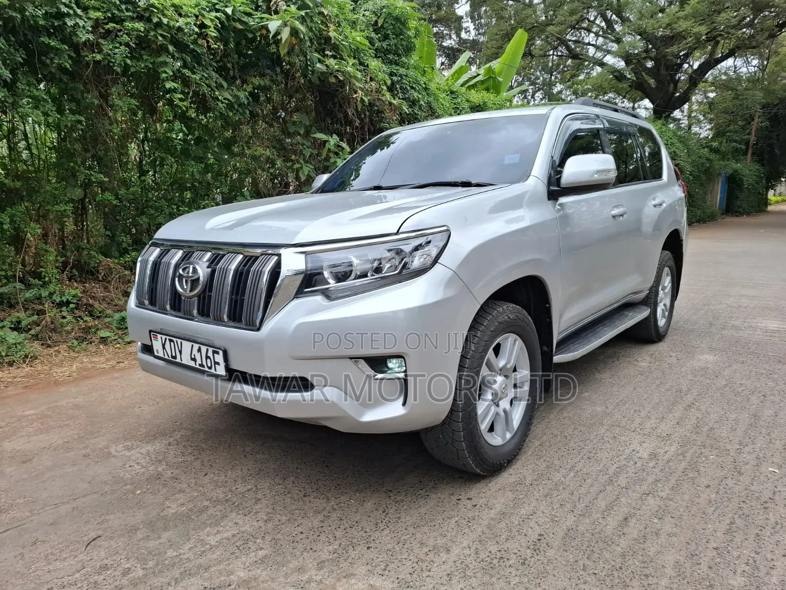 Toyota Land Cruiser Prado 2010 Silver