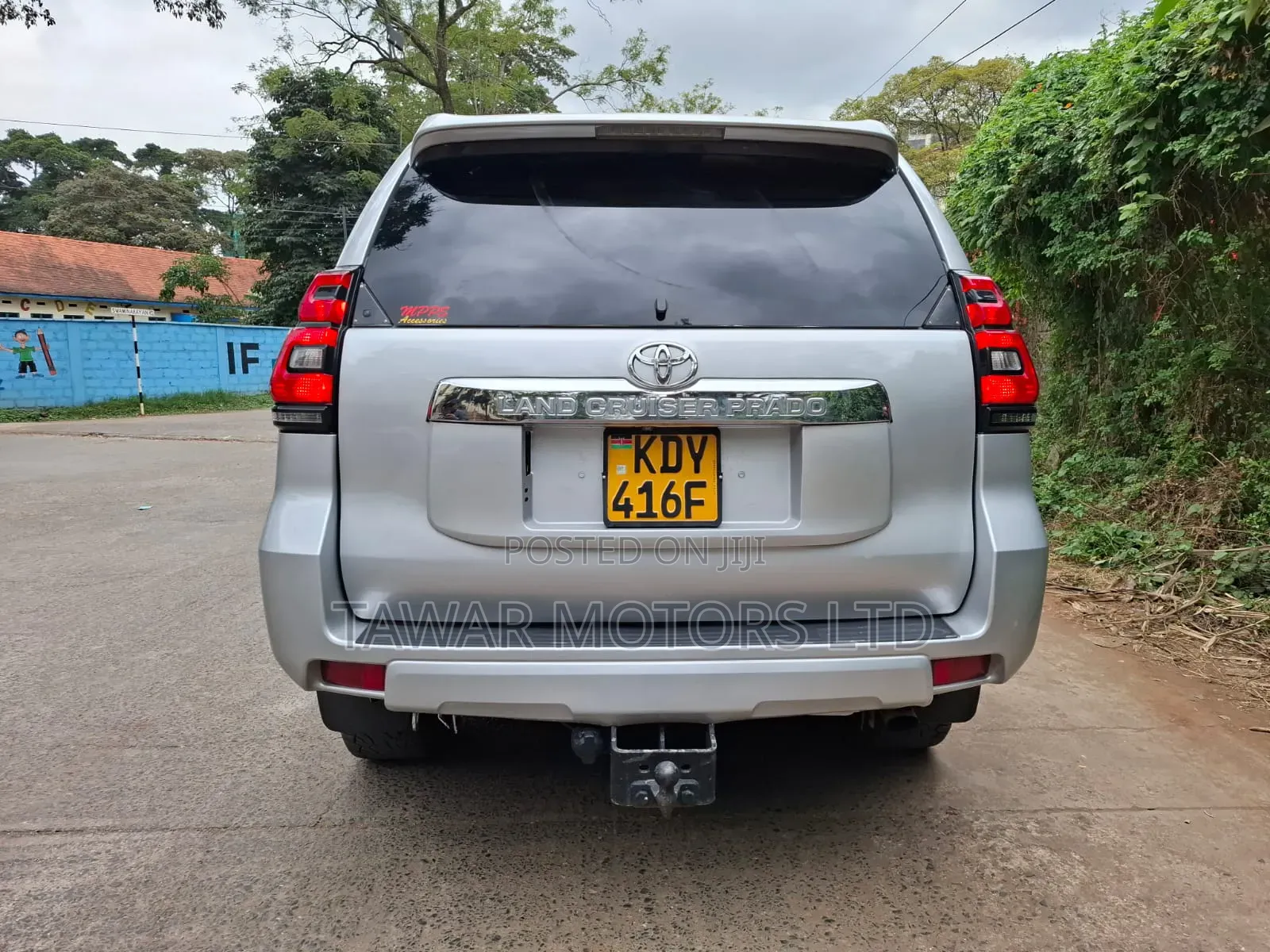 Toyota Land Cruiser Prado 2010 Silver