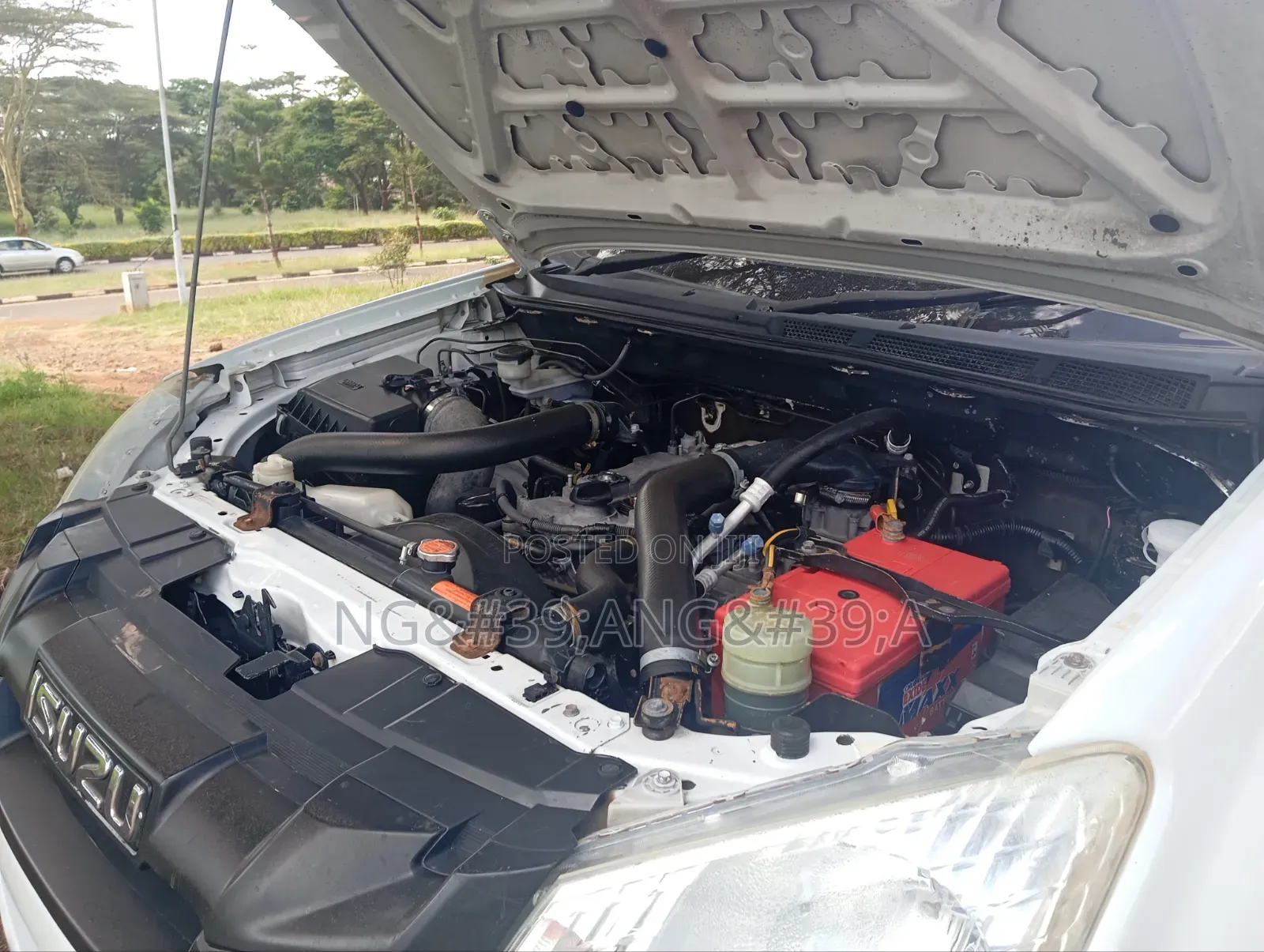 Isuzu D-MAX 2014 White