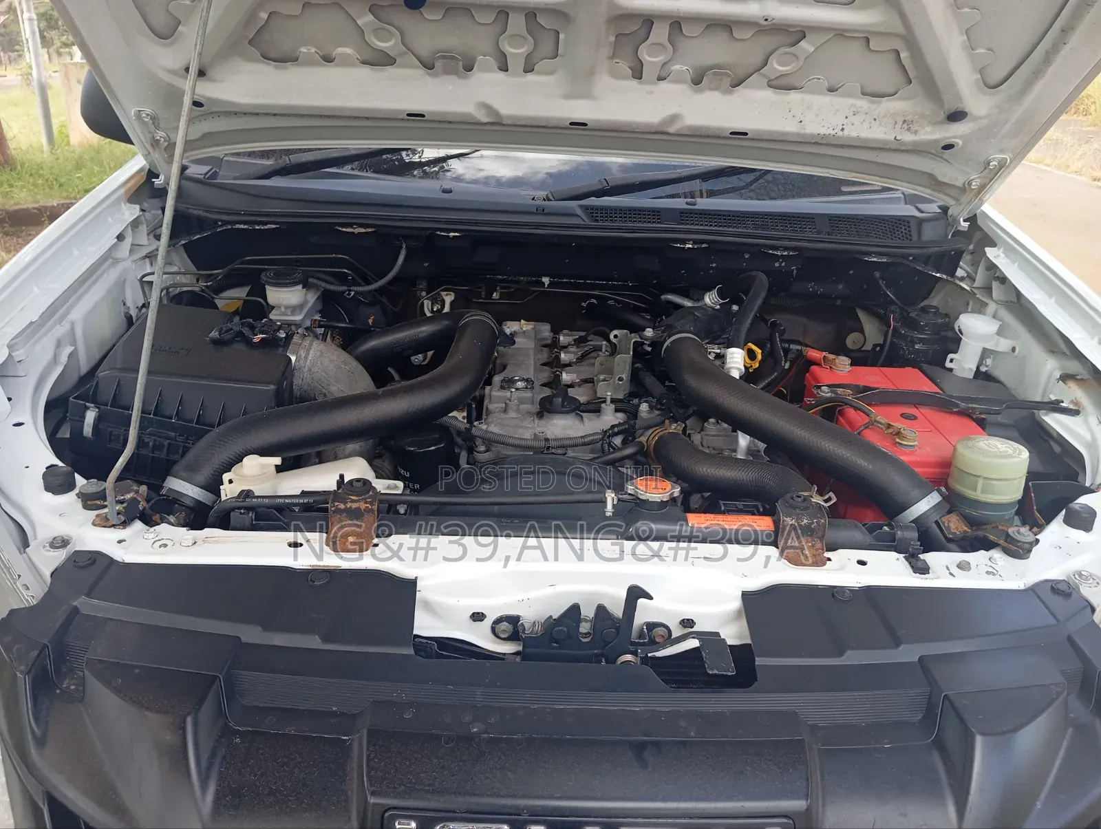 Isuzu D-MAX 2014 White