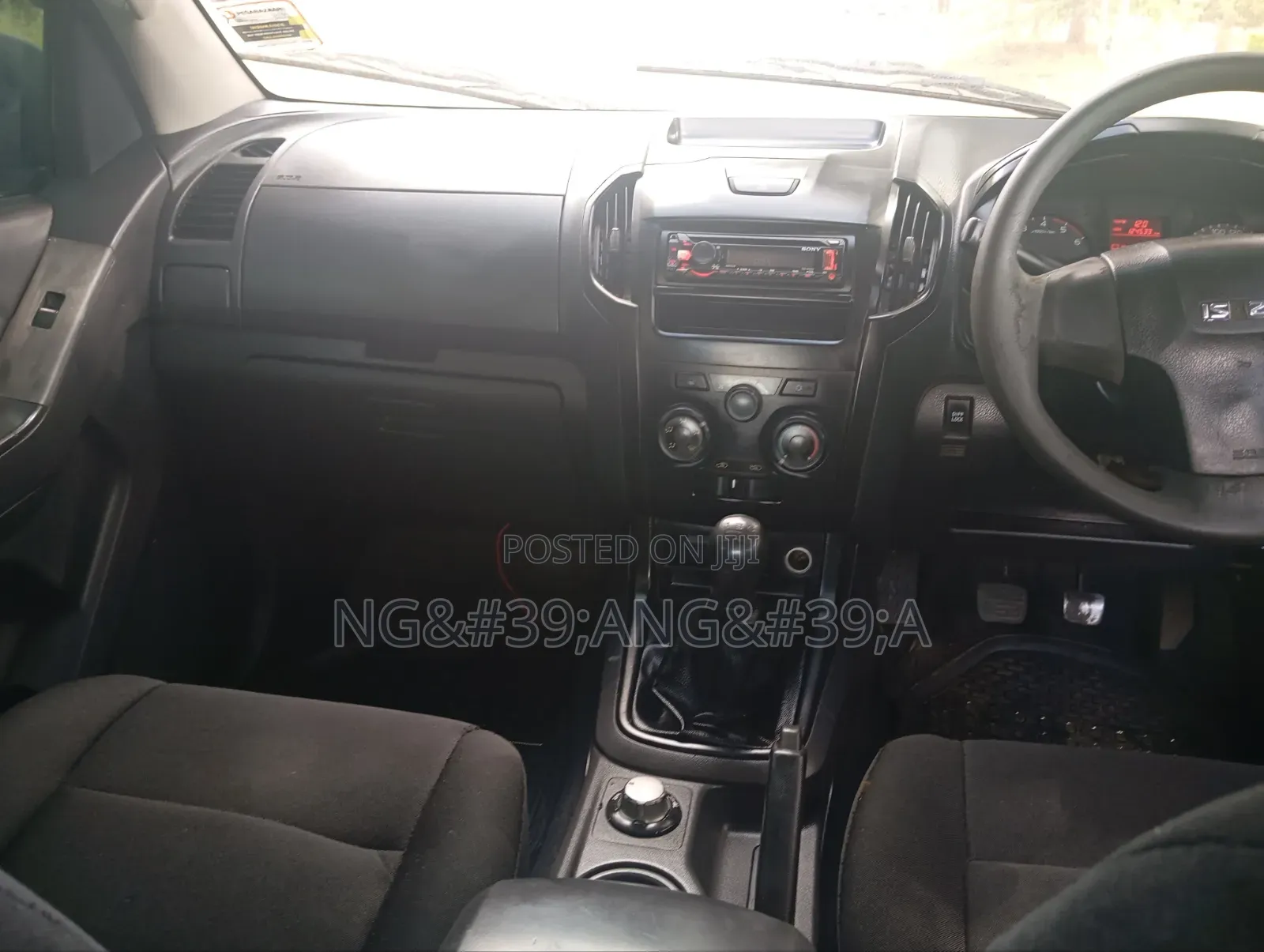 Isuzu D-MAX 2014 White