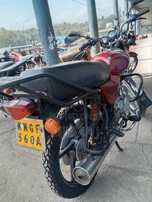 Bajaj Boxer 100 2024 Red