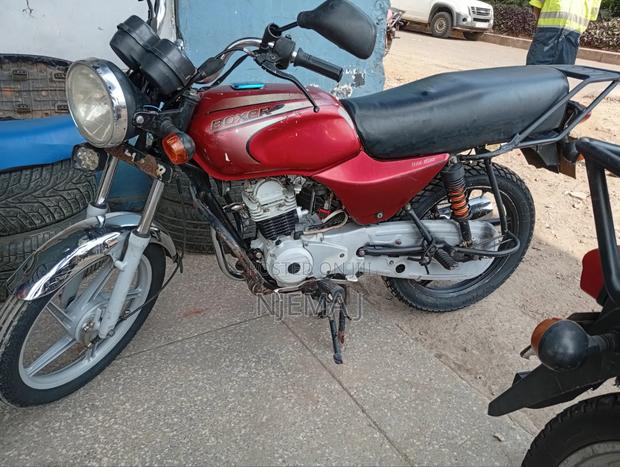 Bajaj Boxer 100 2024 Red - thumbnail 3