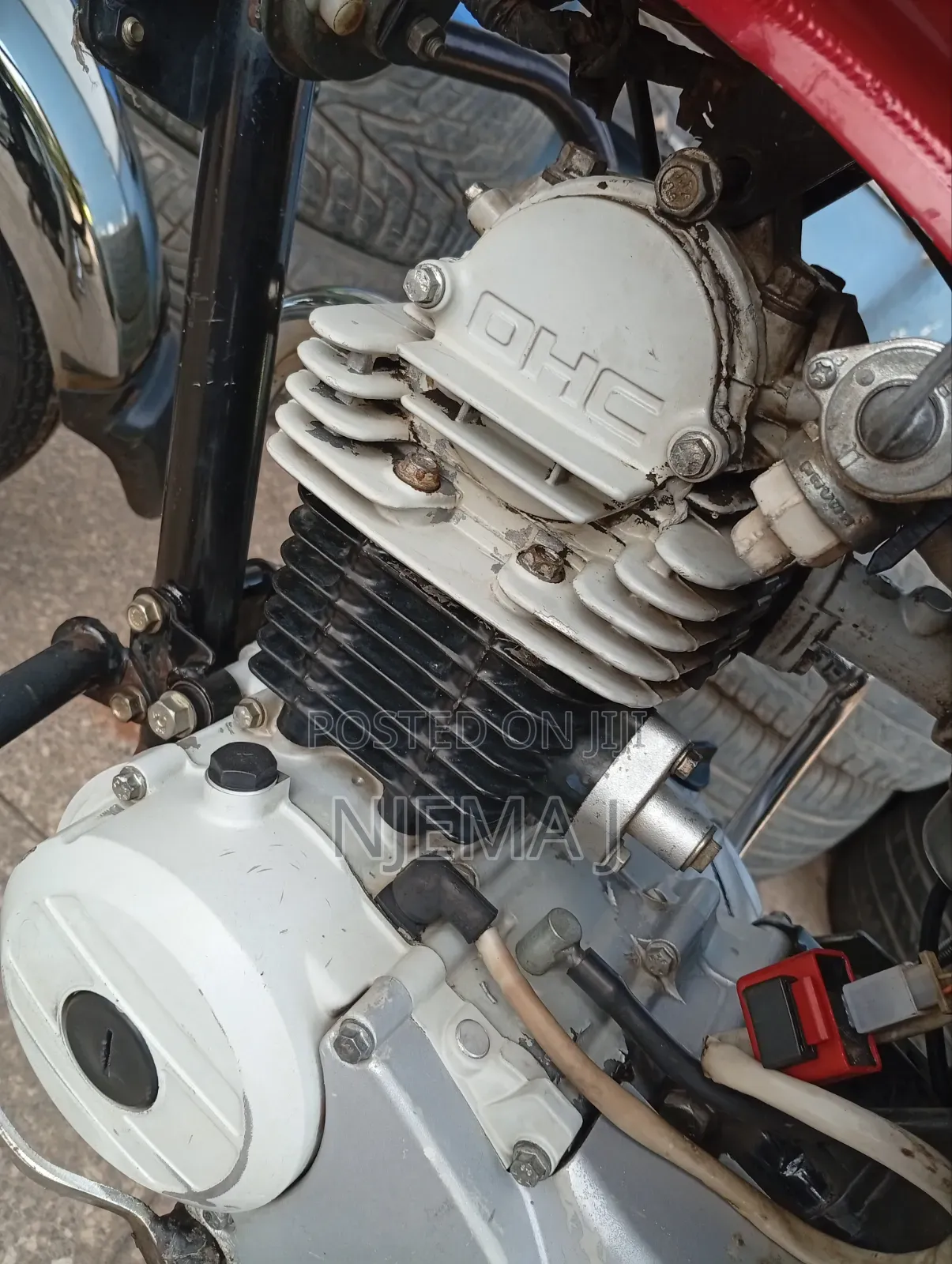 Bajaj Boxer 100 2024 Red