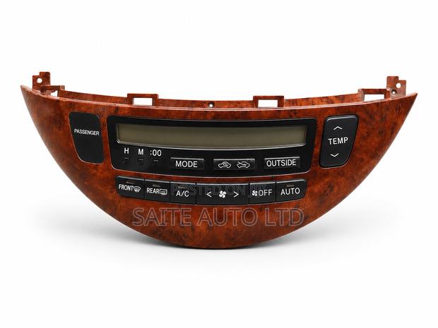 Toyota Estima - Air Conditioning Control Panel